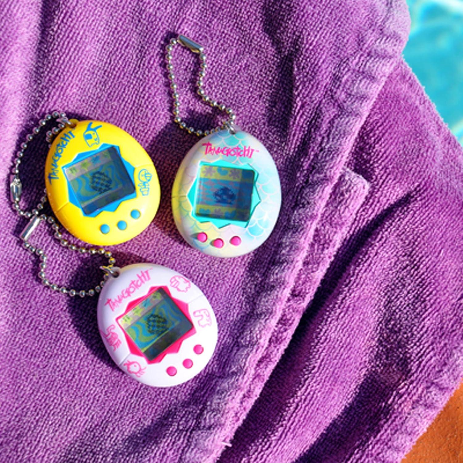imageTamagotchi Original WhitePink