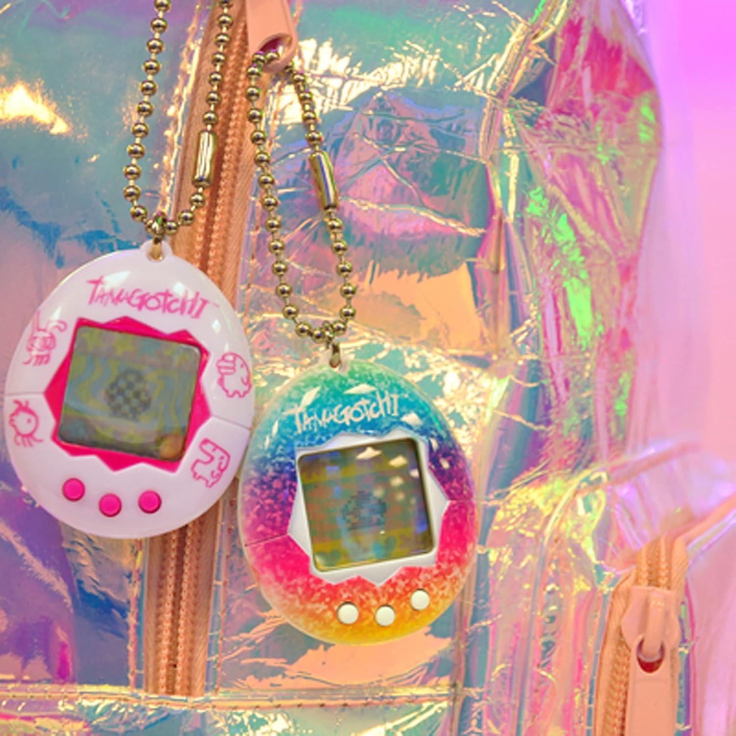 imageTamagotchi Original WhitePink